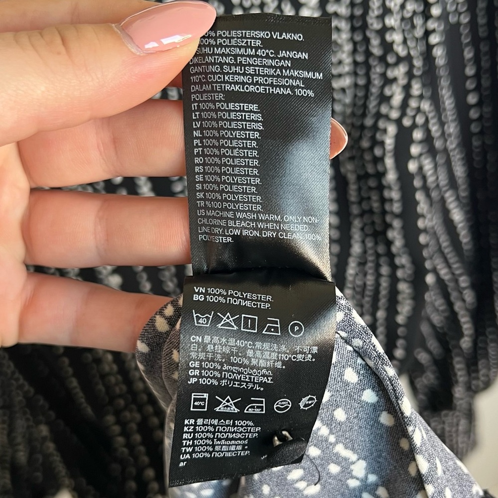 H&M Black and White Patterned Long Sleeve Dress size 4 - Picture 9 of 9